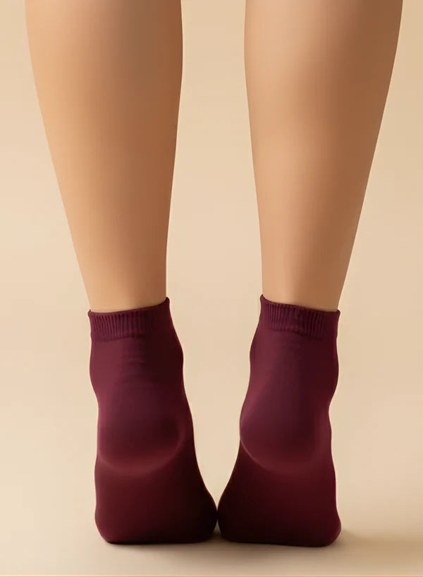 Burgundy Women’s Toe Comfort Socks