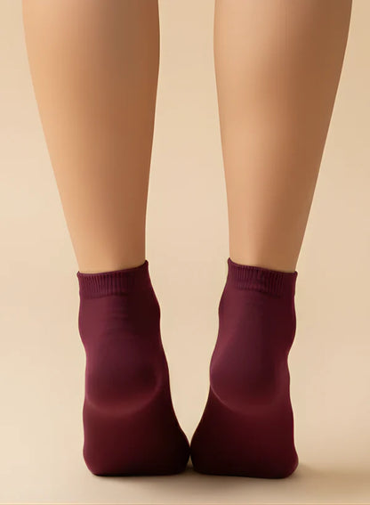 Burgundy Women’s Toe Comfort Socks