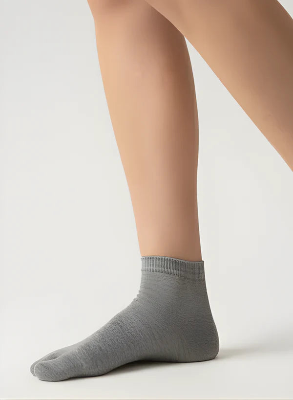 Smoky Sky Women’s Toe Comfort Socks